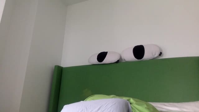 Gallery image thumbnail from Omilk's myfreecams stream on, 12/12/2024, 21:52 image 7 of 20