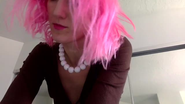 Gallery image thumbnail from Omilk's myfreecams stream on, 02/20/2025, 17:43 image 8 of 20