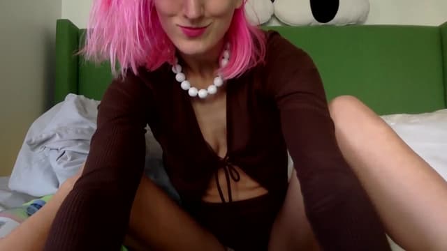 Gallery image thumbnail from Omilk's myfreecams stream on, 02/20/2025, 18:24 image 8 of 20