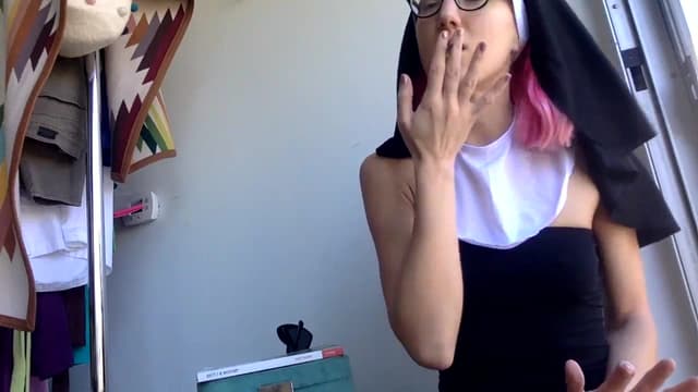 Gallery image thumbnail from Omilk's myfreecams stream on, 02/23/2025, 19:35 image 10 of 20