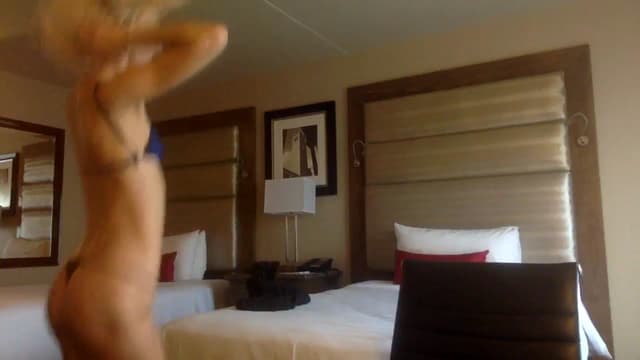 Gallery image thumbnail from Omilk's myfreecams stream on, 09/22/2025, 24:47 image 6 of 20