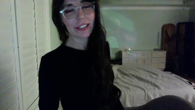 Gallery image thumbnail from P0SIE's myfreecams stream on, 03/07/2025, 11:16 image 7 of 20
