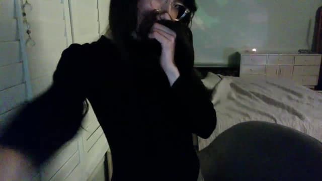 Gallery image thumbnail from P0SIE's myfreecams stream on, 03/07/2025, 11:16 image 6 of 20