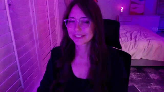 Gallery image thumbnail from P0SIE's myfreecams stream on, 05/04/2025, 08:24 image 6 of 20