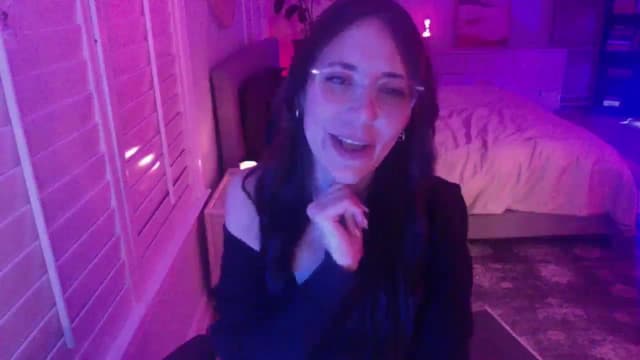 Gallery image thumbnail from P0SIE's myfreecams stream on, 05/04/2025, 08:58 image 5 of 20