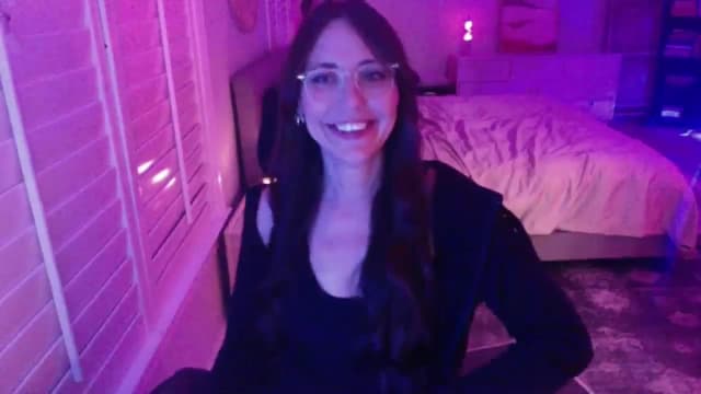 Gallery image thumbnail from P0SIE's myfreecams stream on, 05/04/2025, 08:58 image 3 of 20