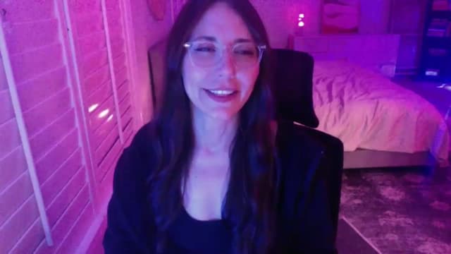 Gallery image thumbnail from P0SIE's myfreecams stream on, 05/04/2025, 08:58 image 1 of 20