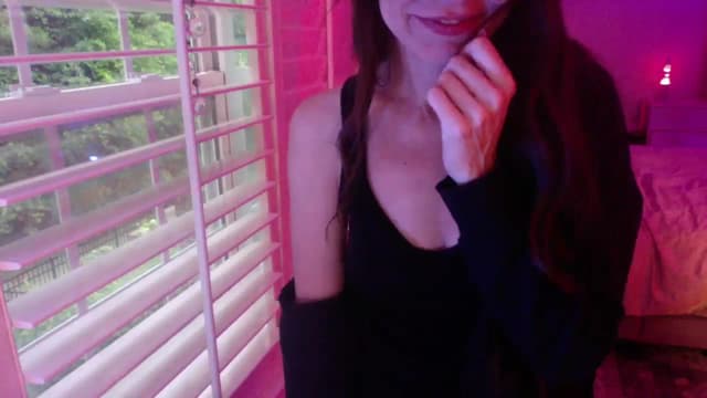 Gallery image thumbnail from P0SIE's myfreecams stream on, 05/04/2025, 11:11 image 14 of 20