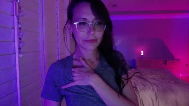 Gallery image thumbnail from P0SIE's myfreecams stream on, 06/01/2025, 08:18 image 14 of 20