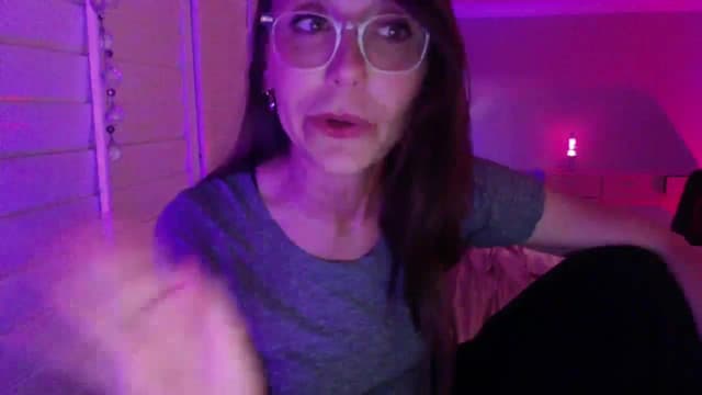Gallery image thumbnail from P0SIE's myfreecams stream on, 06/01/2025, 08:53 image 14 of 20