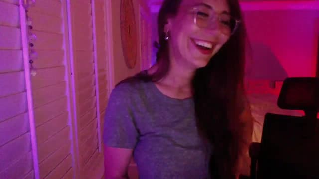 Gallery image thumbnail from P0SIE's myfreecams stream on, 06/01/2025, 08:53 image 3 of 20