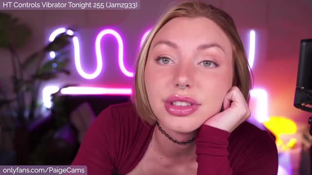 Gallery image thumbnail from Paige's myfreecams stream on, 08/19/2023, 03:38 image 5 of 20