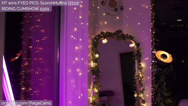 Gallery image thumbnail from Paige's myfreecams stream on, 09/29/2023, 05:46 image 15 of 20