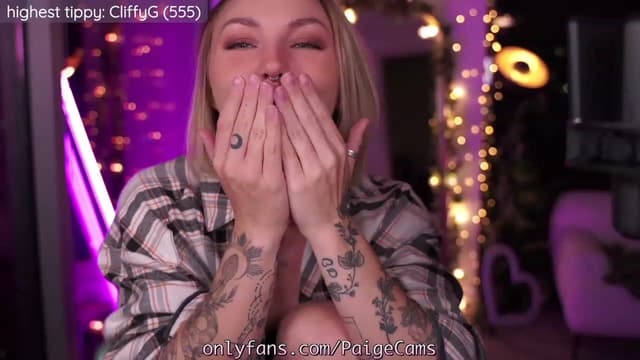Gallery image thumbnail from Paige's myfreecams stream on, 10/15/2023, 04:37 image 18 of 20