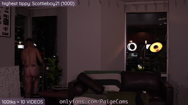 Gallery image thumbnail from Paige's myfreecams stream on, 10/28/2023, 04:57 image 19 of 20