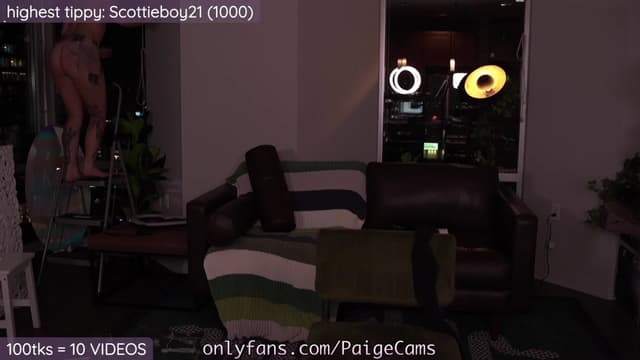 Gallery image thumbnail from Paige's myfreecams stream on, 10/28/2023, 04:57 image 8 of 20