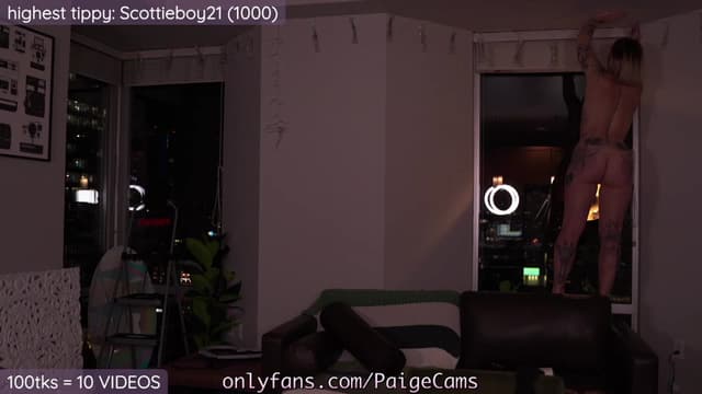 Gallery image thumbnail from Paige's myfreecams stream on, 10/28/2023, 06:04 image 1 of 20
