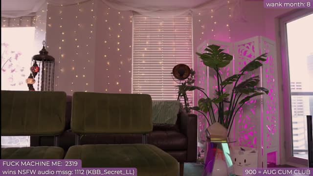 Gallery image thumbnail from Paige's myfreecams stream on, 08/03/2024, 01:35 image 18 of 20