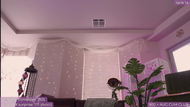 Gallery image thumbnail from Paige's myfreecams stream on, 08/05/2024, 23:57 image 10 of 20