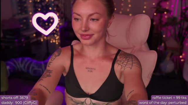 Gallery image thumbnail from Paige's myfreecams stream on, 08/19/2024, 03:30 image 13 of 20