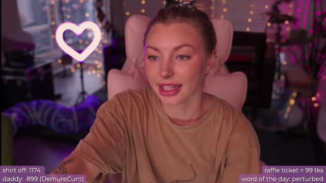 Gallery image thumbnail from Paige's myfreecams stream on, 08/19/2024, 03:30 image 6 of 20