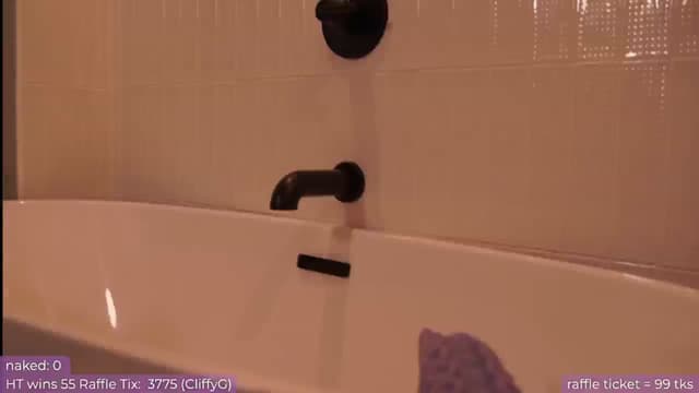 Gallery image thumbnail from Paige's myfreecams stream on, 08/23/2024, 02:07 image 9 of 20