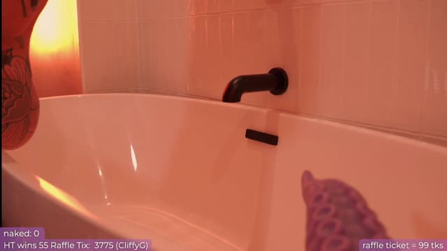 Gallery image thumbnail from Paige's myfreecams stream on, 08/23/2024, 02:07 image 13 of 20