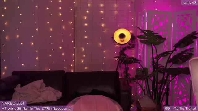 Gallery image thumbnail from Paige's myfreecams stream on, 08/31/2024, 05:01 image 13 of 20