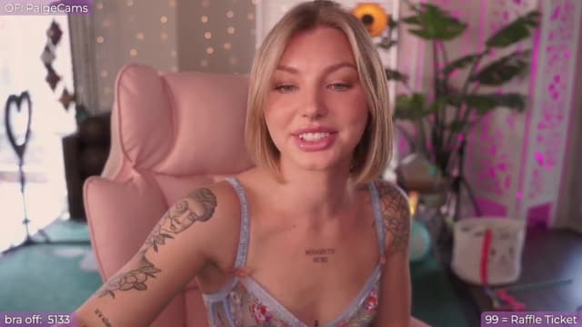 Gallery image thumbnail from Paige's myfreecams stream on, 09/06/2024, 04:25 image 5 of 20