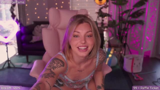 Gallery image thumbnail from Paige's myfreecams stream on, 09/06/2024, 04:25 image 8 of 20