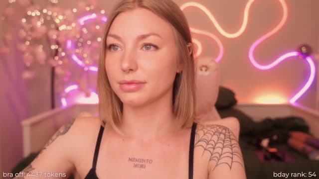 Gallery image thumbnail from Paige's myfreecams stream on, 02/16/2025, 06:58 image 1 of 20