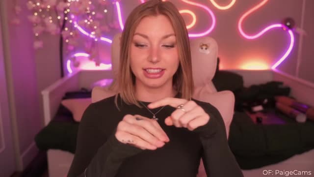 Gallery image thumbnail from Paige's myfreecams stream on, 02/23/2025, 07:09 image 12 of 20