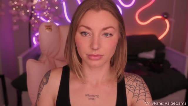 Gallery image thumbnail from Paige's myfreecams stream on, 03/08/2025, 04:20 image 2 of 20