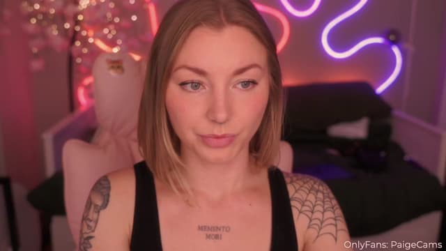 Gallery image thumbnail from Paige's myfreecams stream on, 03/08/2025, 04:20 image 3 of 20