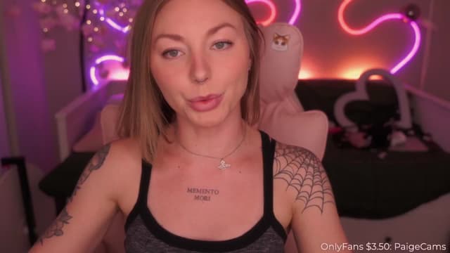 Gallery image thumbnail from Paige's myfreecams stream on, 03/13/2025, 04:10 image 3 of 20