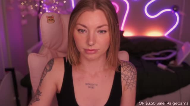 Gallery image thumbnail from Paige's myfreecams stream on, 03/15/2025, 03:23 image 20 of 20