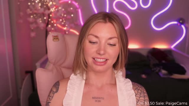 Gallery image thumbnail from Paige's myfreecams stream on, 03/29/2025, 03:45 image 4 of 20