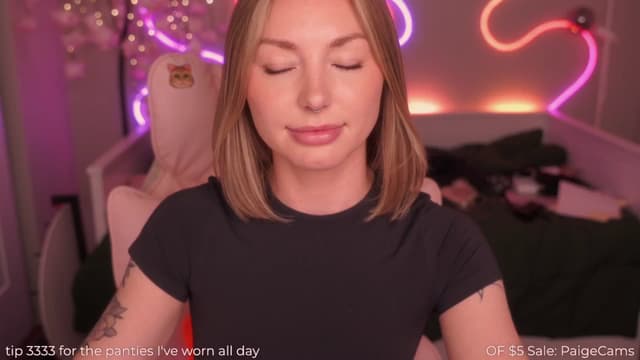 Gallery image thumbnail from Paige's myfreecams stream on, 03/30/2025, 01:06 image 18 of 20