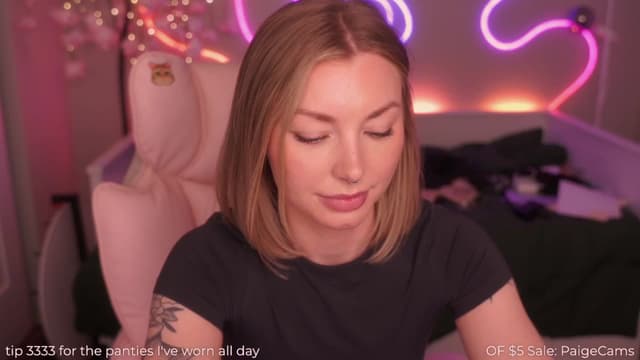 Gallery image thumbnail from Paige's myfreecams stream on, 03/30/2025, 01:06 image 20 of 20