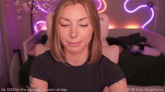 Gallery image thumbnail from Paige's myfreecams stream on, 03/30/2025, 01:06 image 16 of 20