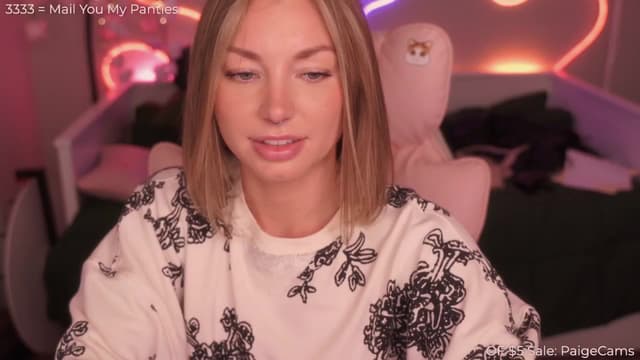 Gallery image thumbnail from Paige's myfreecams stream on, 03/31/2025, 01:55 image 13 of 20