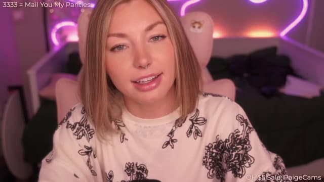 Gallery image thumbnail from Paige's myfreecams stream on, 03/31/2025, 01:55 image 5 of 20