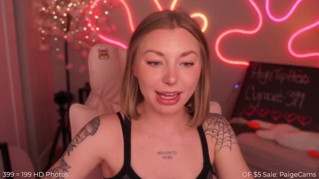 Gallery image thumbnail from Paige's myfreecams stream on, 04/13/2025, 03:54 image 3 of 20