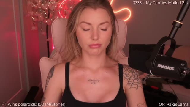 Gallery image thumbnail from Paige's myfreecams stream on, 06/27/2025, 01:29 image 1 of 20