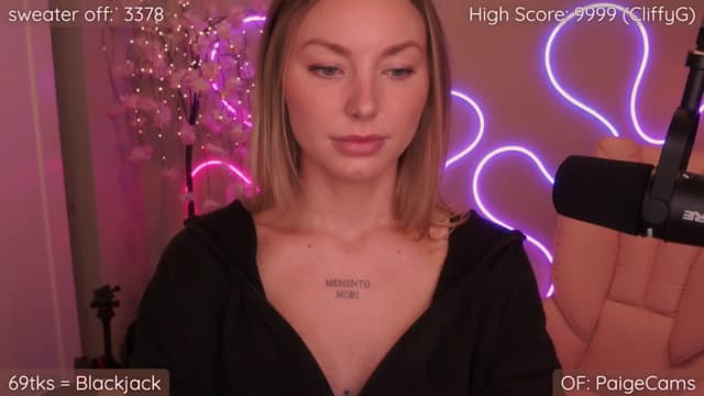 Gallery image thumbnail from Paige's myfreecams stream on, 08/03/2025, 23:14 image 19 of 20