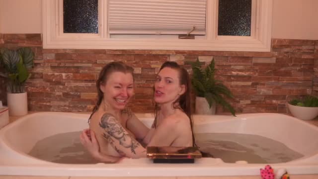 Gallery image thumbnail from Paige's myfreecams stream on, 12/07/2025, 08:44 image 11 of 20