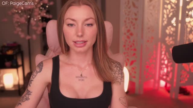 Gallery image thumbnail from Paige's myfreecams stream on, 04/14/2026, 05:13 image 1 of 20