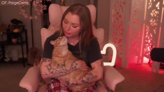 Gallery image thumbnail from Paige's myfreecams stream on, 05/23/2026, 04:43 image 4 of 20