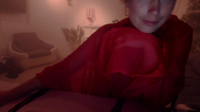 Gallery image thumbnail from PoppyNaked's myfreecams stream on, 11/24/2022, 07:50 image 18 of 20