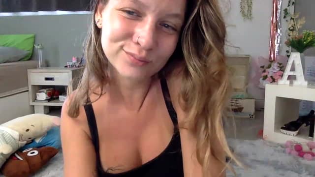 Gallery image thumbnail from Qi_ra's myfreecams stream on, 02/19/2023, 06:51 image 18 of 20